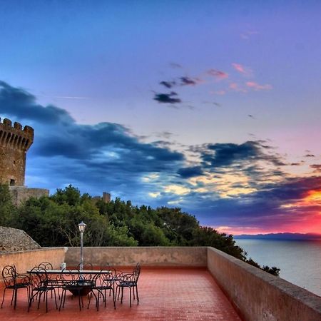 Castello Di Populonia Villa A Mare Eksteriør billede