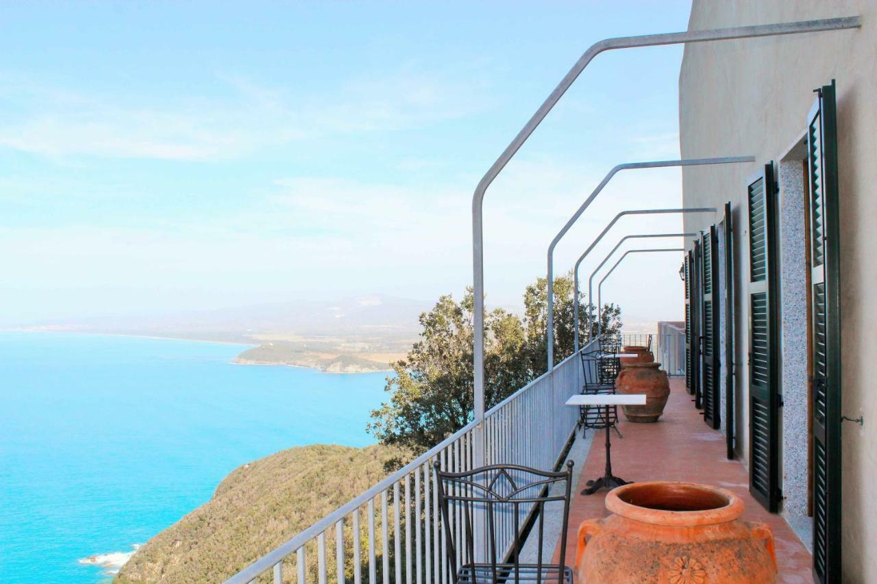 Castello Di Populonia Villa A Mare Eksteriør billede